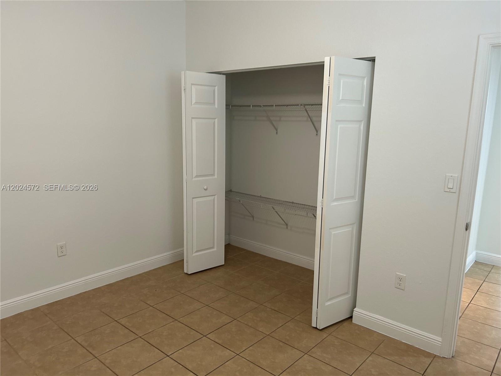 MEADOW PINES - Residential Lease