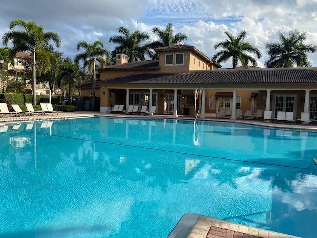 MEADOW PINES - Residential Lease