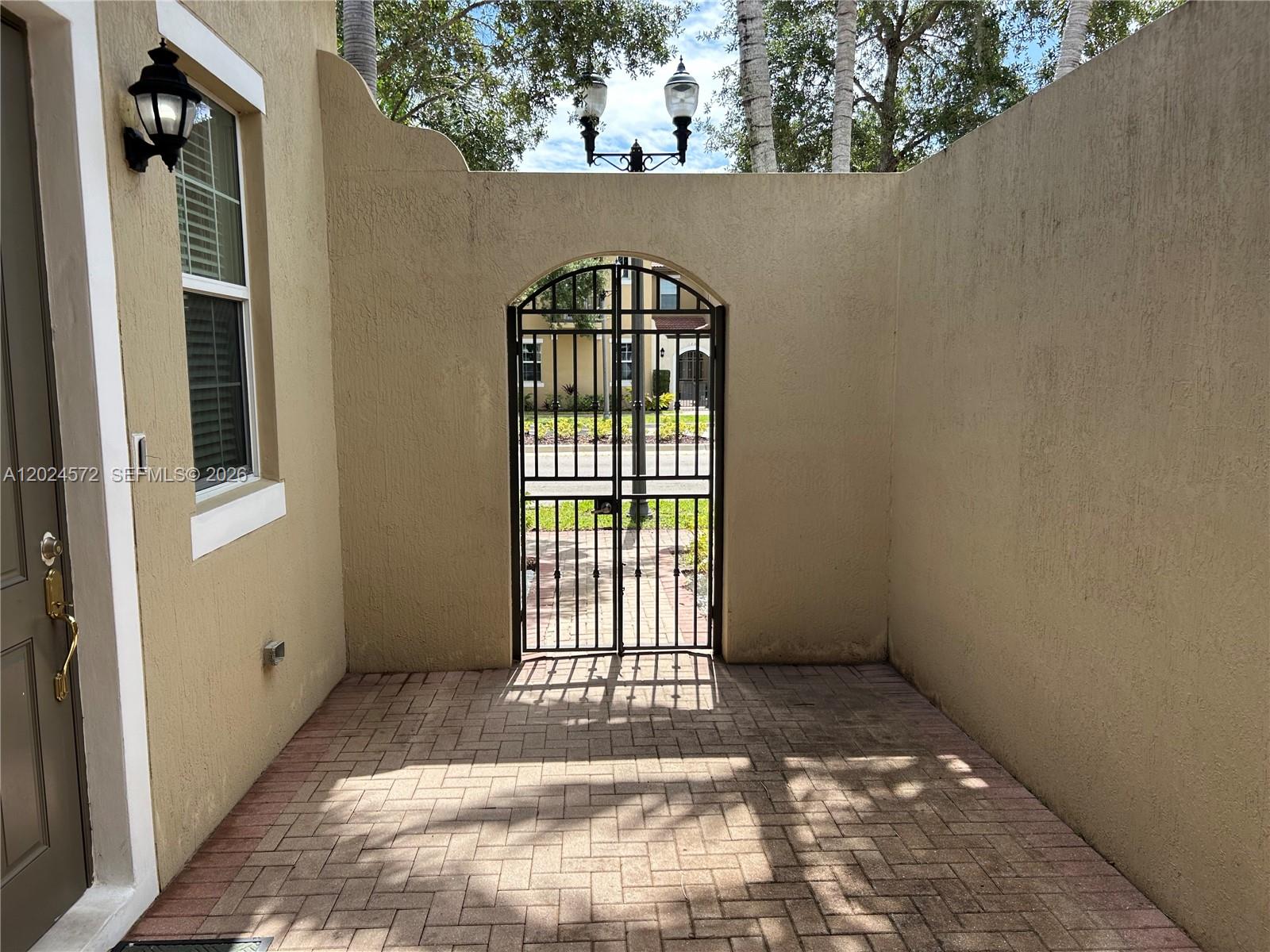 MEADOW PINES - Residential Lease