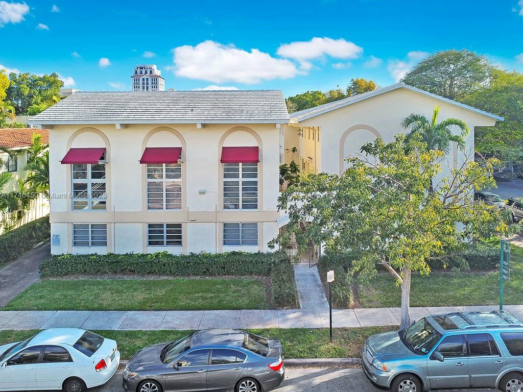 234 Antiquera Ave 15, Coral Gables, Broward County, Florida - 1 Bedrooms  
1 Bathrooms - 