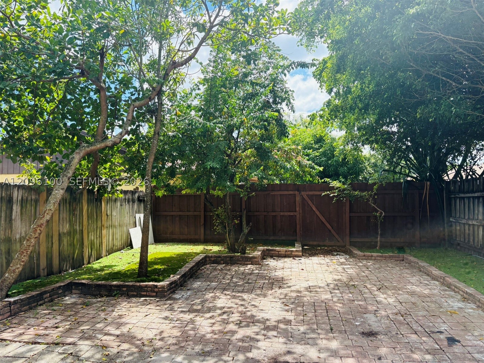 508 NW 43rd Pl