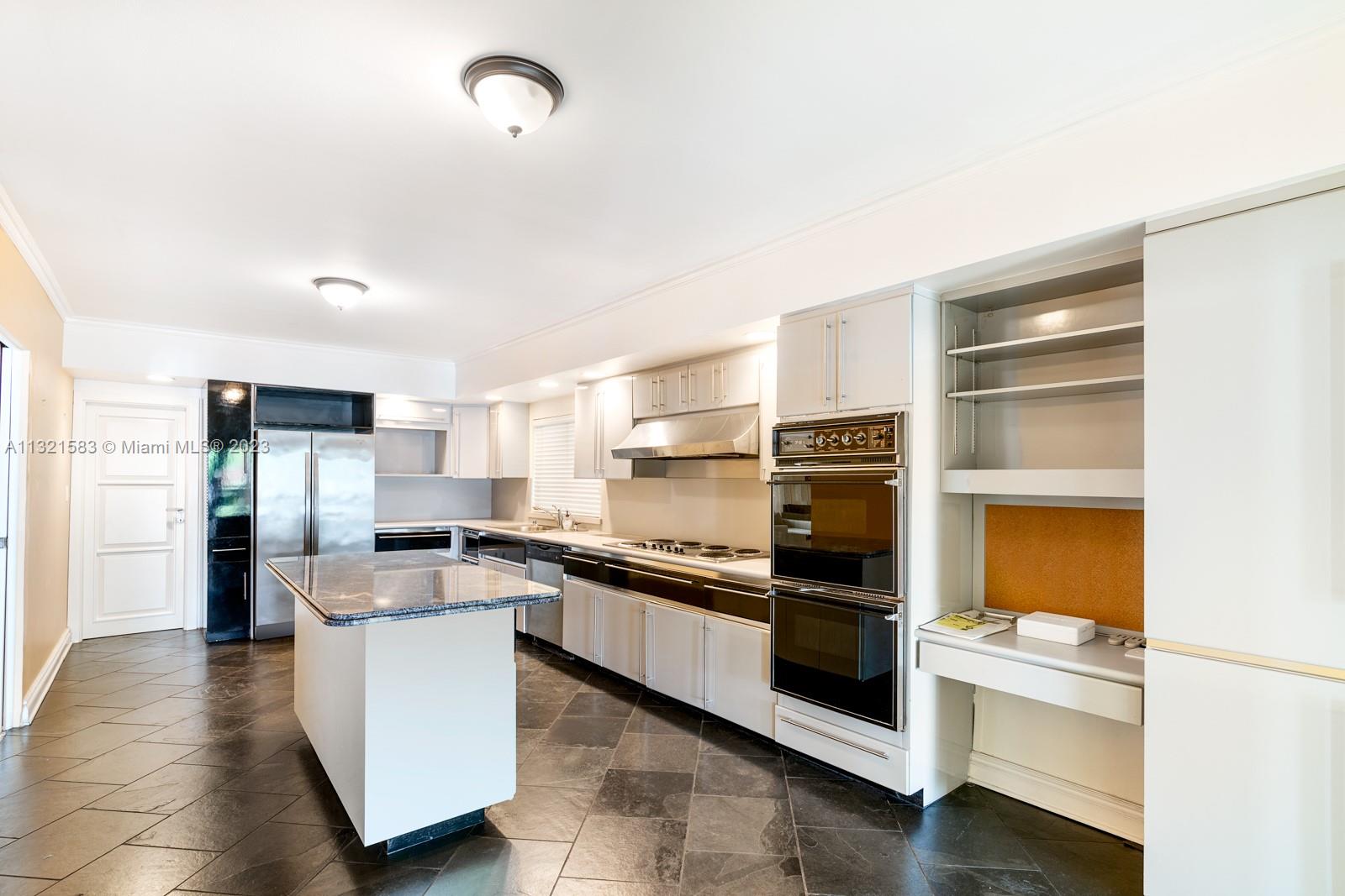 BISCAYNE POINT - Residential