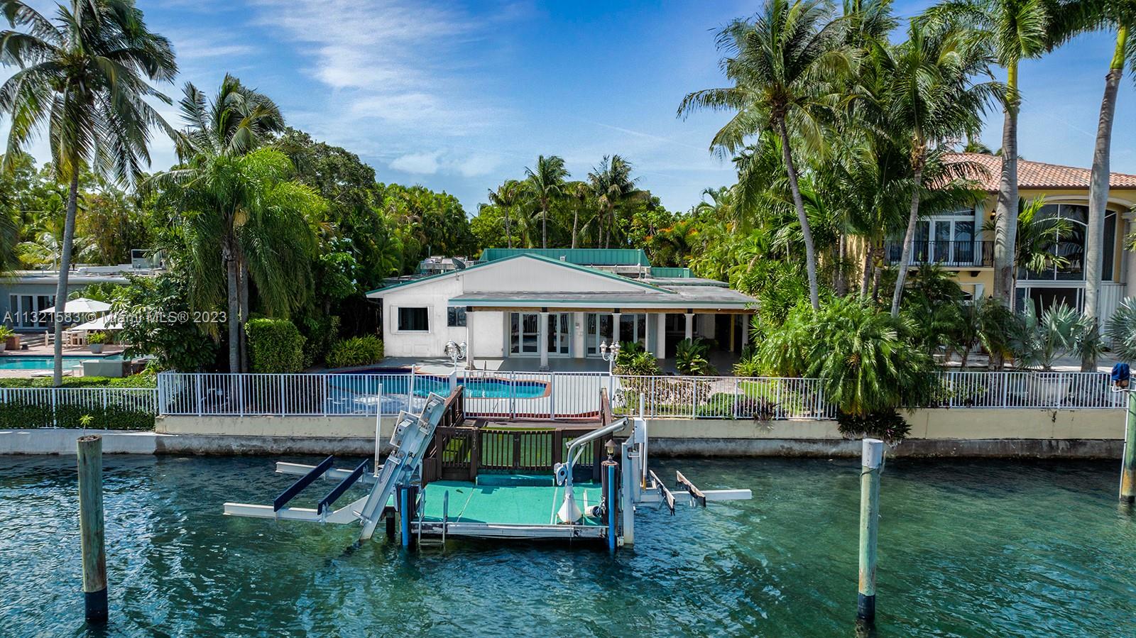 BISCAYNE POINT - Residential