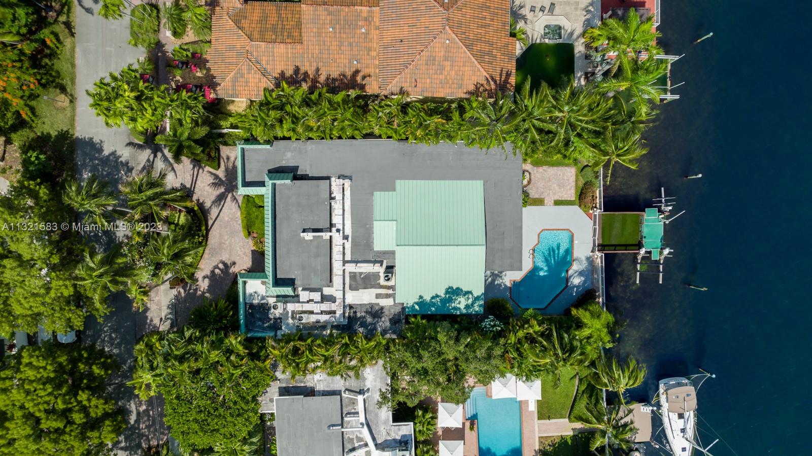 BISCAYNE POINT - Residential