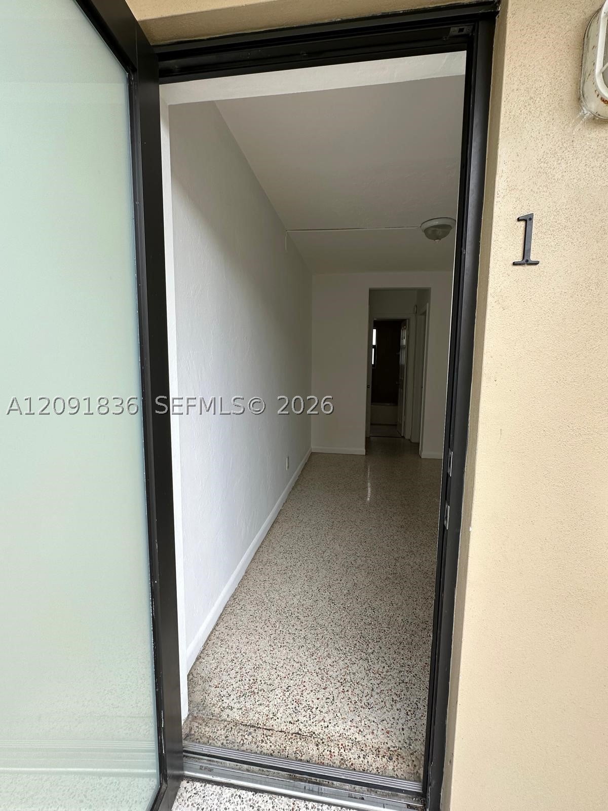 910 SW 29th Ave 1
