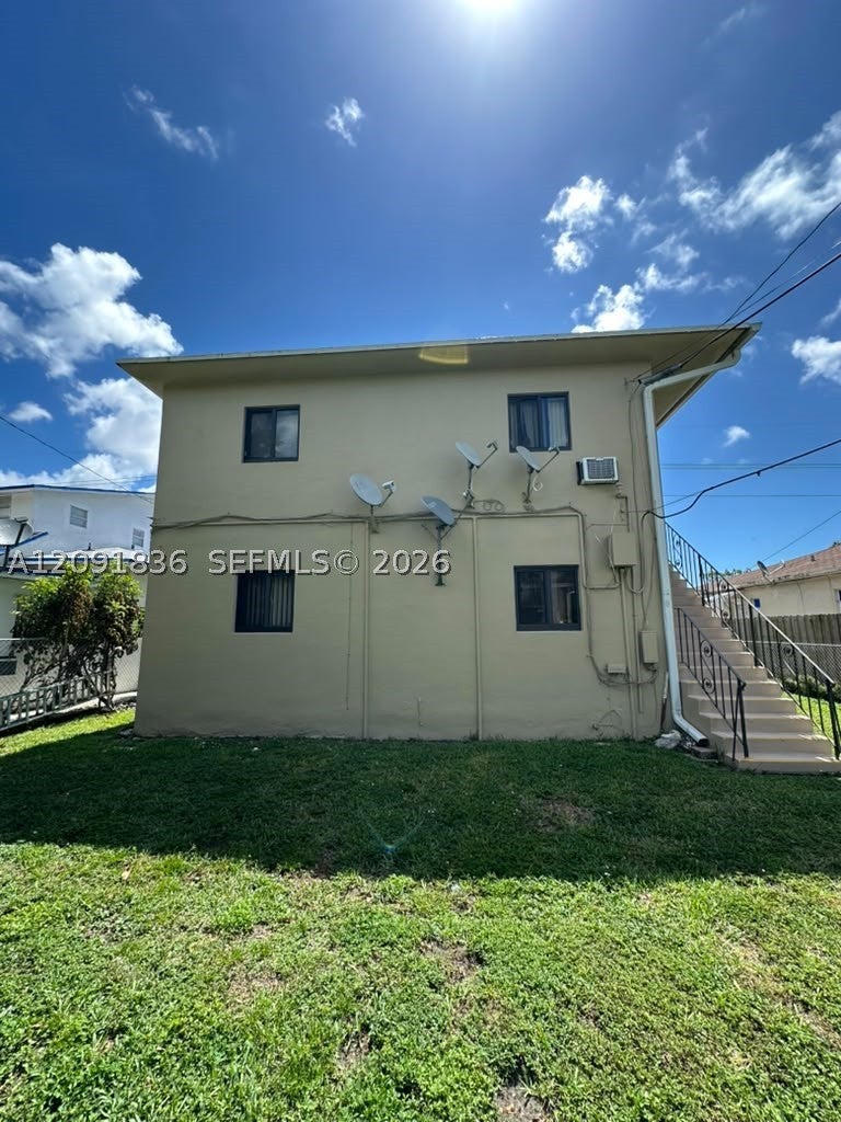 910 SW 29th Ave 1
