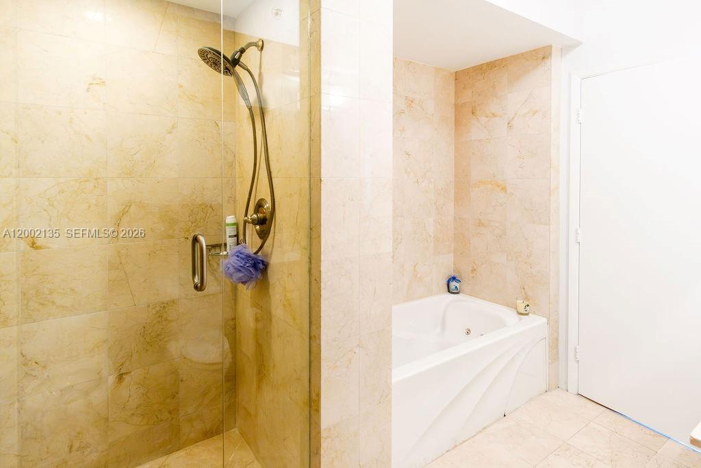 AKOYA CONDO - Residential