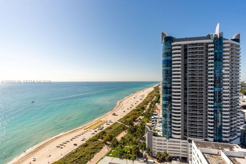 AKOYA CONDO - Residential