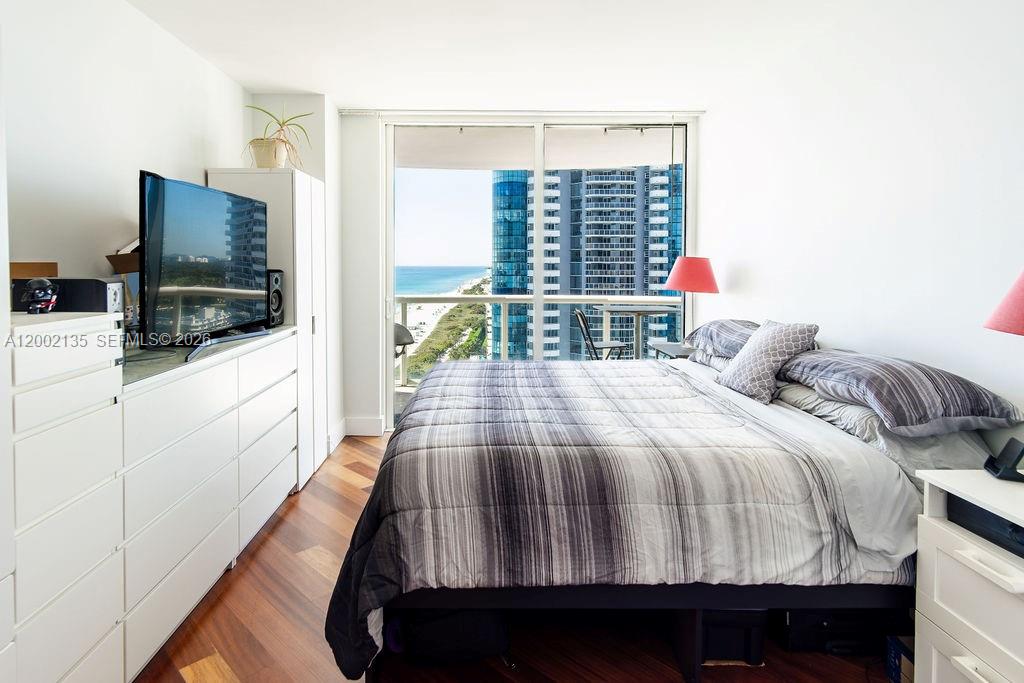 AKOYA CONDO - Residential