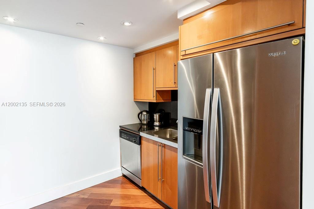 AKOYA CONDO - Residential