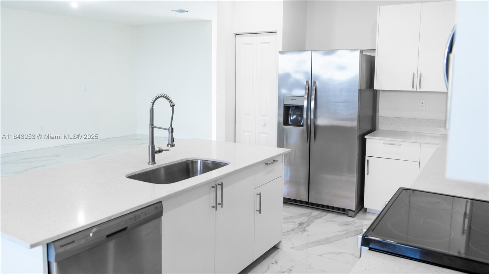 SALERNO COMMUNITY - Residential