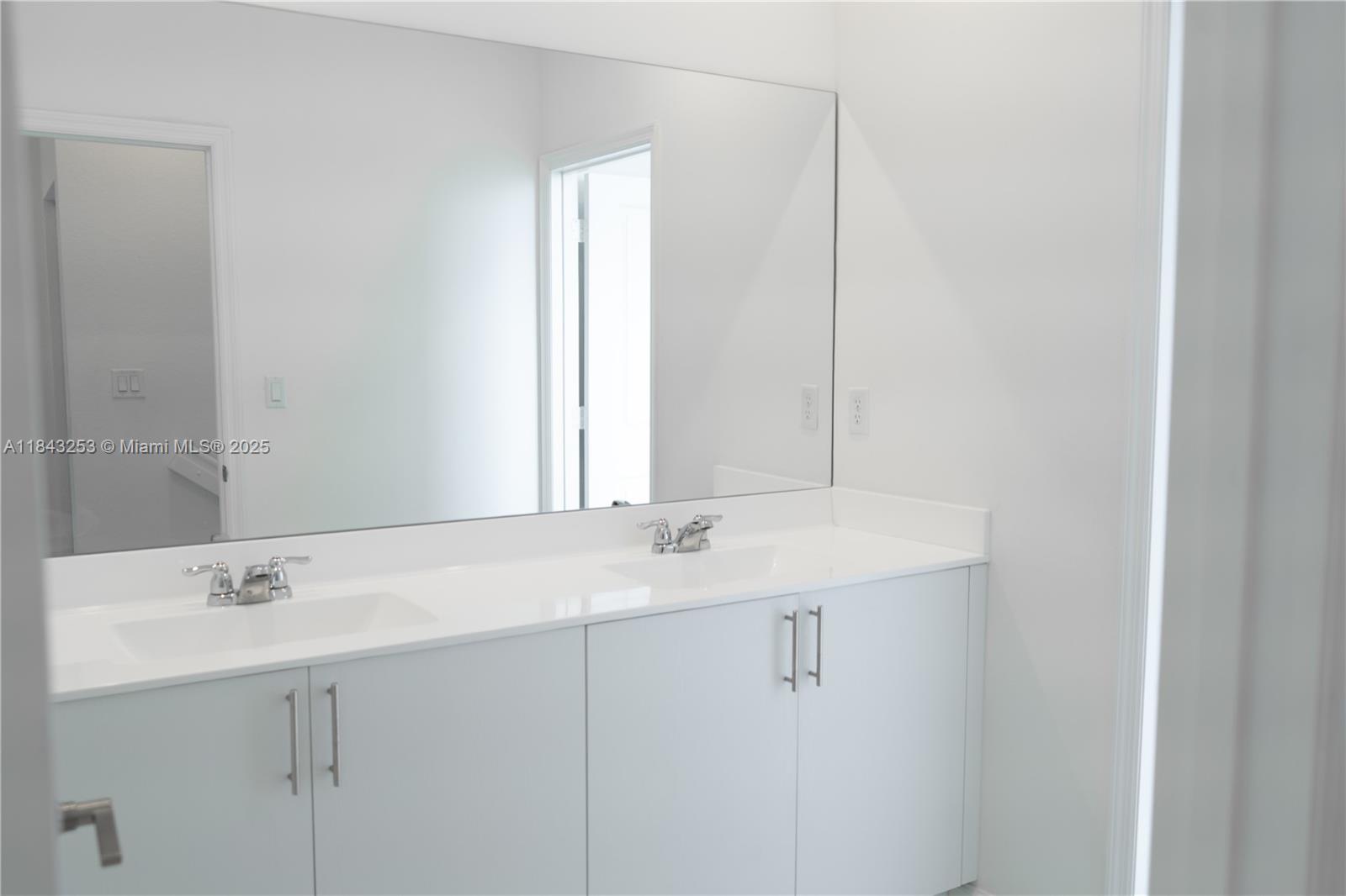 SALERNO COMMUNITY - Residential