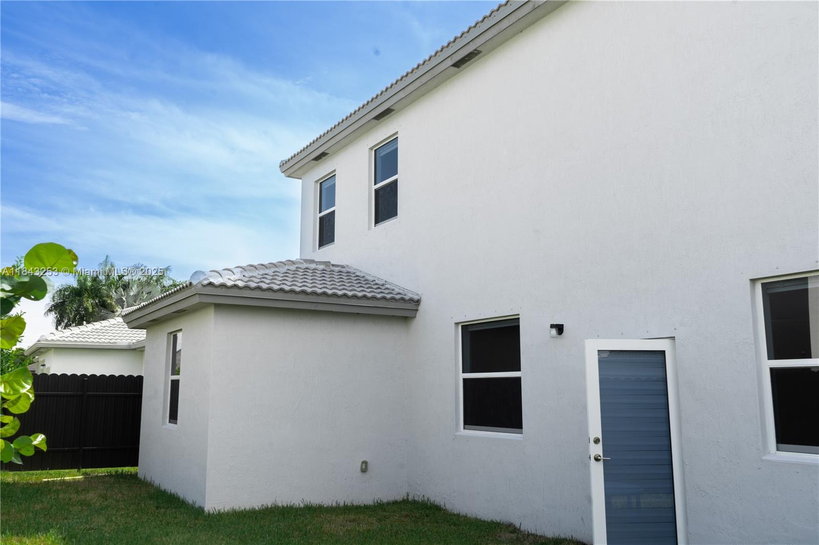 SALERNO COMMUNITY - Residential