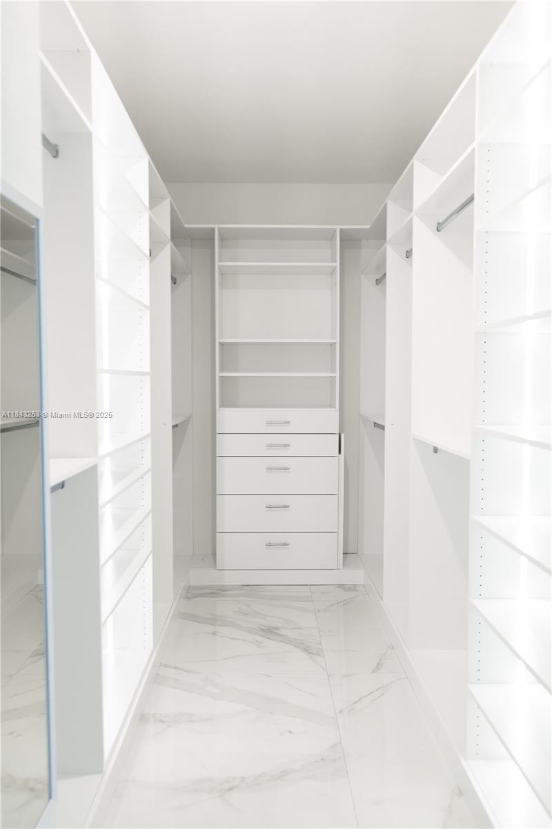 SALERNO COMMUNITY - Residential