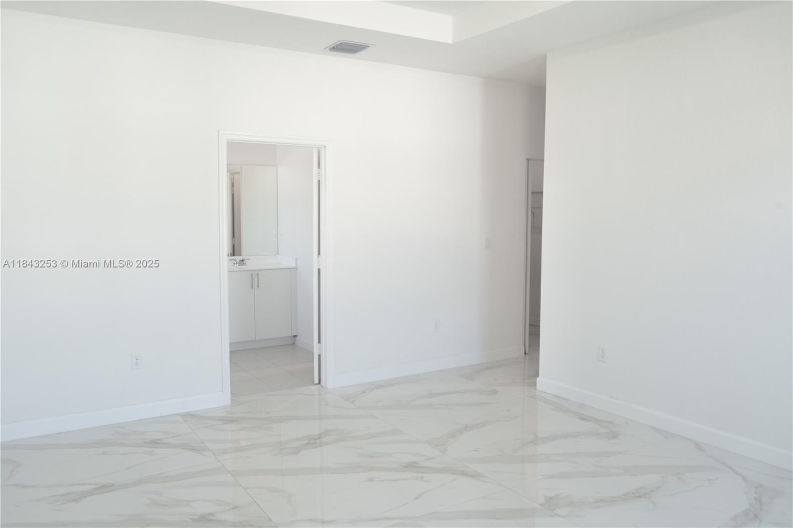 SALERNO COMMUNITY - Residential