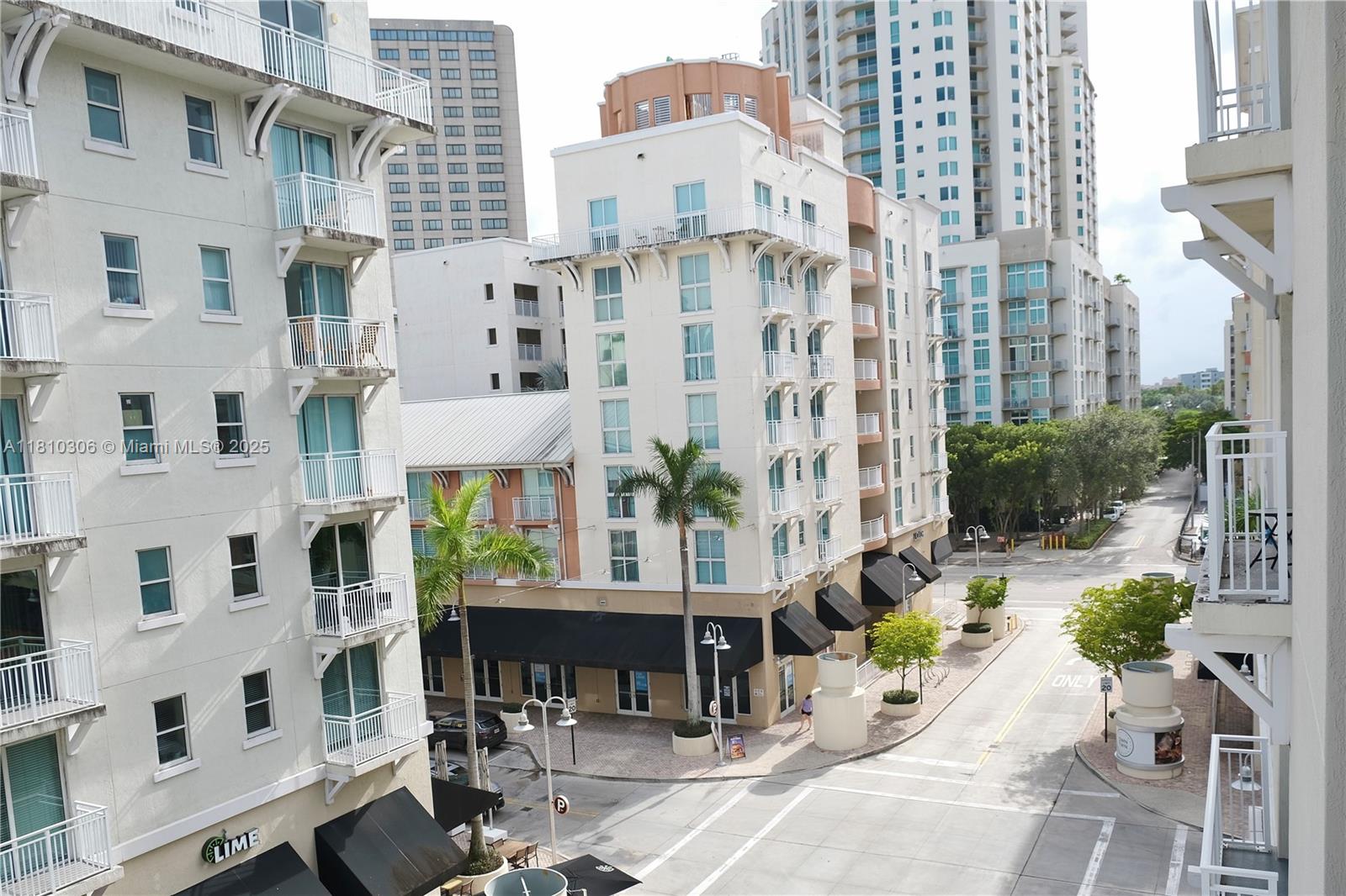 DOWNTOWN DADELAND CONDO N - Residential Lease