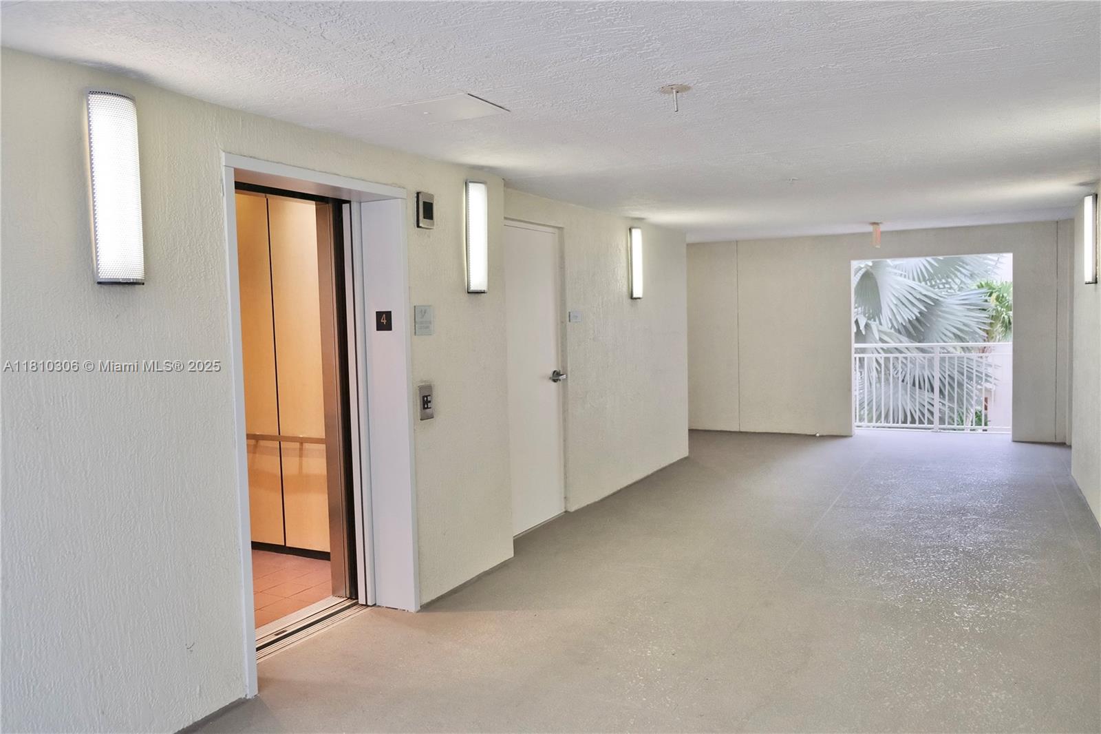 DOWNTOWN DADELAND CONDO N - Residential Lease