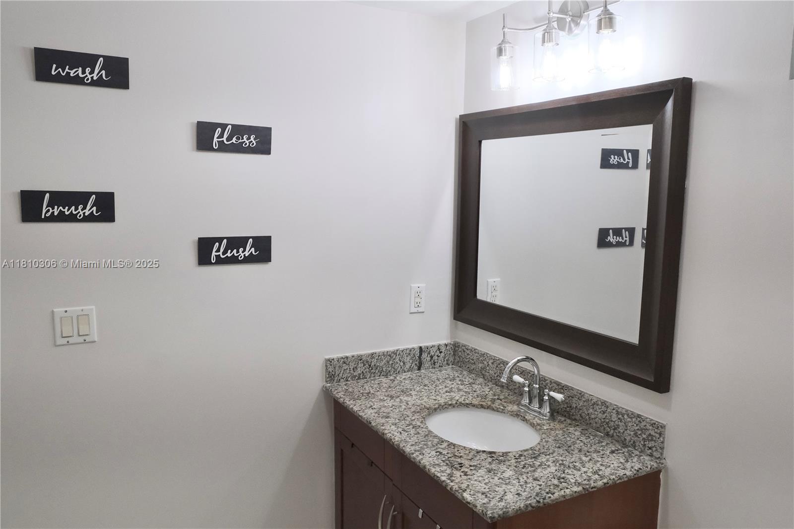 DOWNTOWN DADELAND CONDO N - Residential Lease
