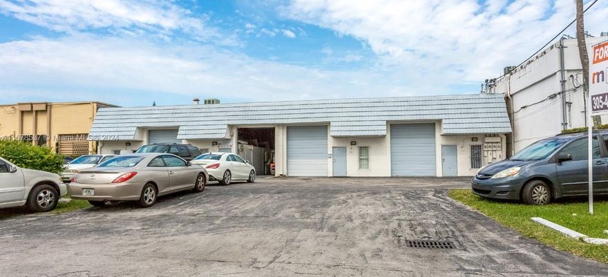 Unique asset in the heart of Doral, a light industrial warehouse in the well-connected Miami Airport industrial hub.

8,168 SF building in a 13,975 lot size in a favorable Zoning I.

Property benefits from nearby SR 826/Palmetto Expressway (5 minutes away), SR 836/Dolphin Expressway (ten minutes away), Florida’s Turnpike and Miami International Airport (20 minutes away).

Each of the 4 industrial unit features a drive-in bay, and +/- 1,872 square feet.

Property is a great opportunity for its location within a thriving hub of commerce and connectivity.