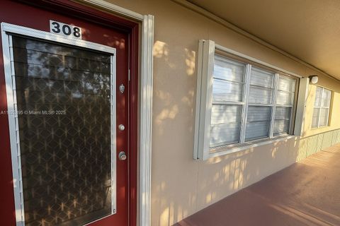 801 SW 133rd Ter 308K Pembroke Pines FL 33027