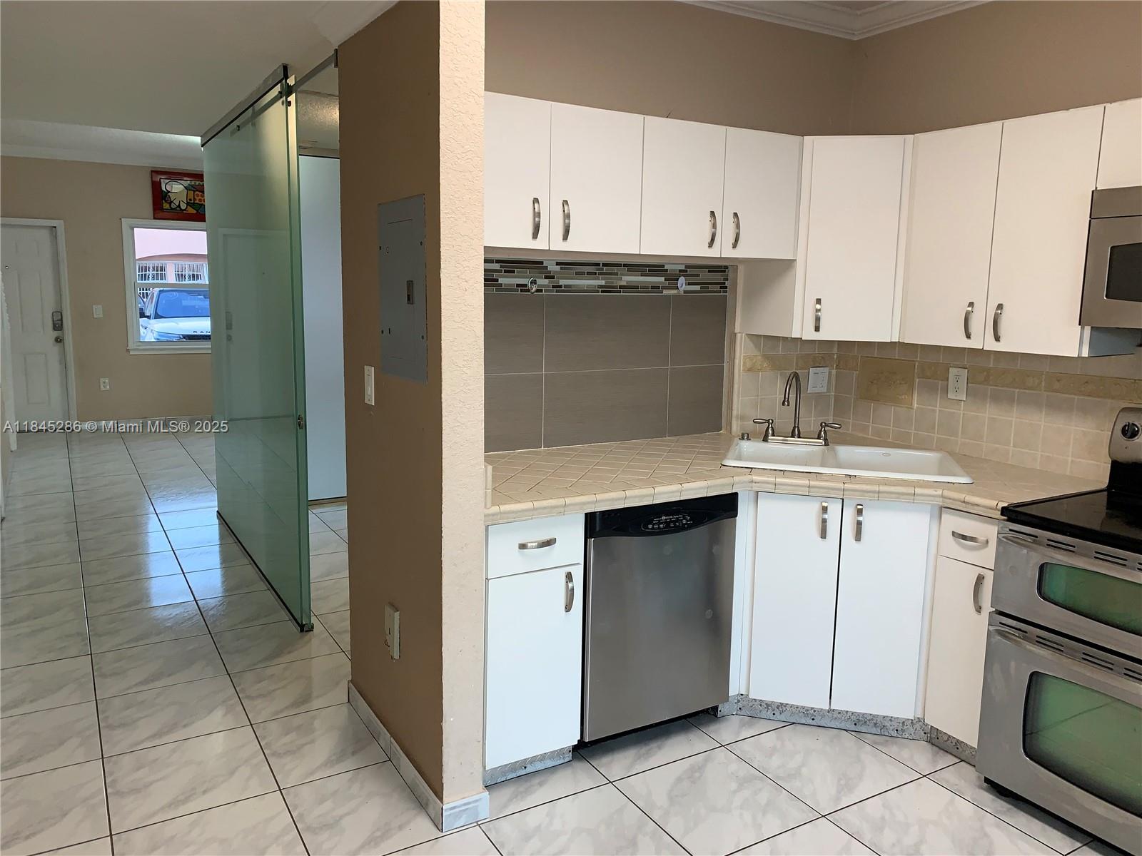 9837 W Okeechobee Rd 805