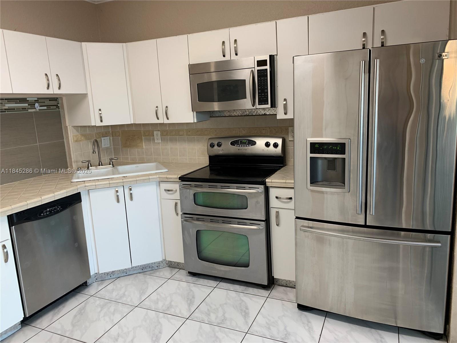 9837 W Okeechobee Rd 805