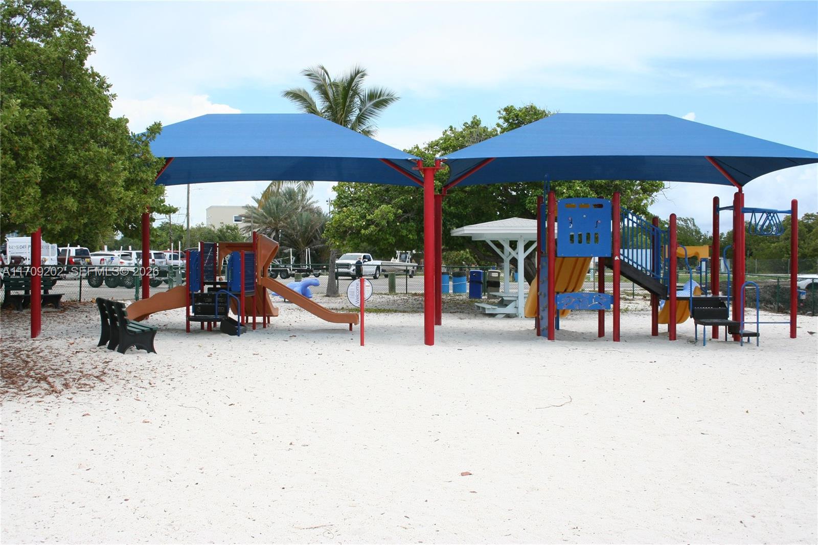 HARRIS OCEAN PARK ESTATES - Residential