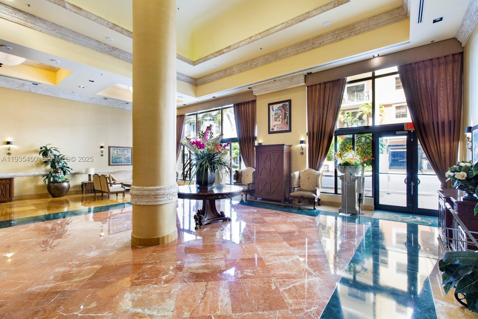 COLONNADE AT DADELAND SW - Residential