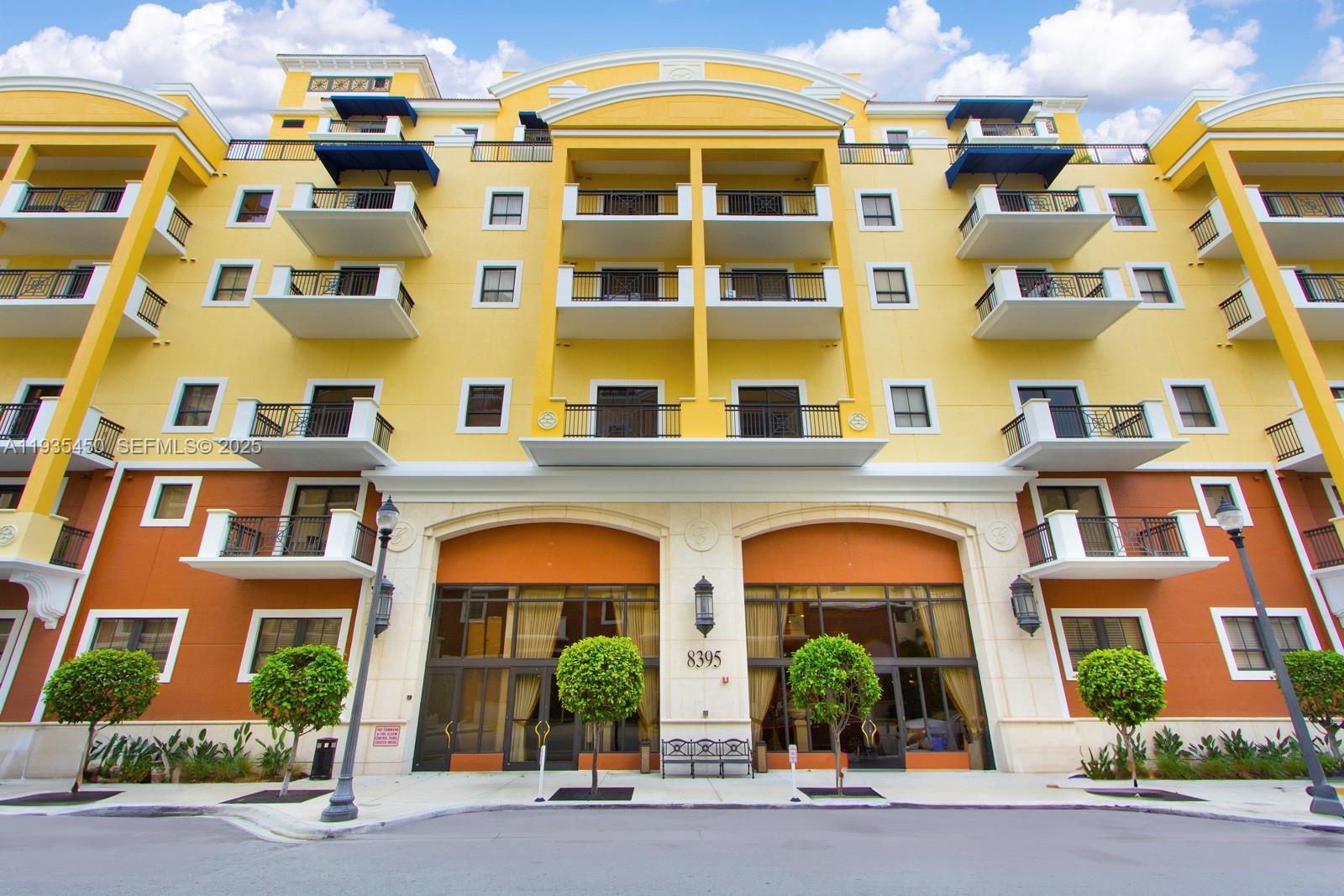 COLONNADE AT DADELAND SW - Residential