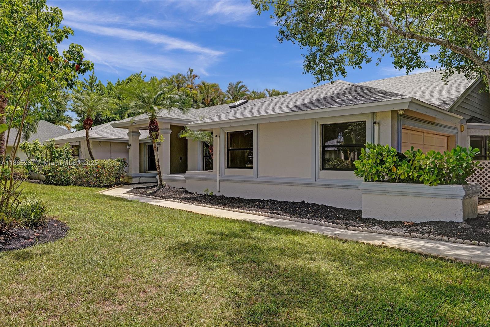 MEADOW WOOD OF THE LANDIN - Residential