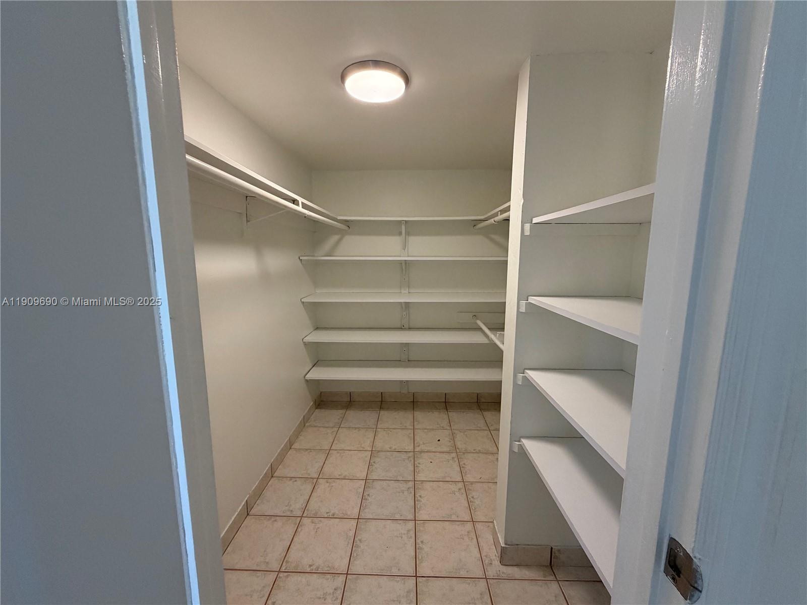 KENDALL ACRES CONDO - Residential Lease