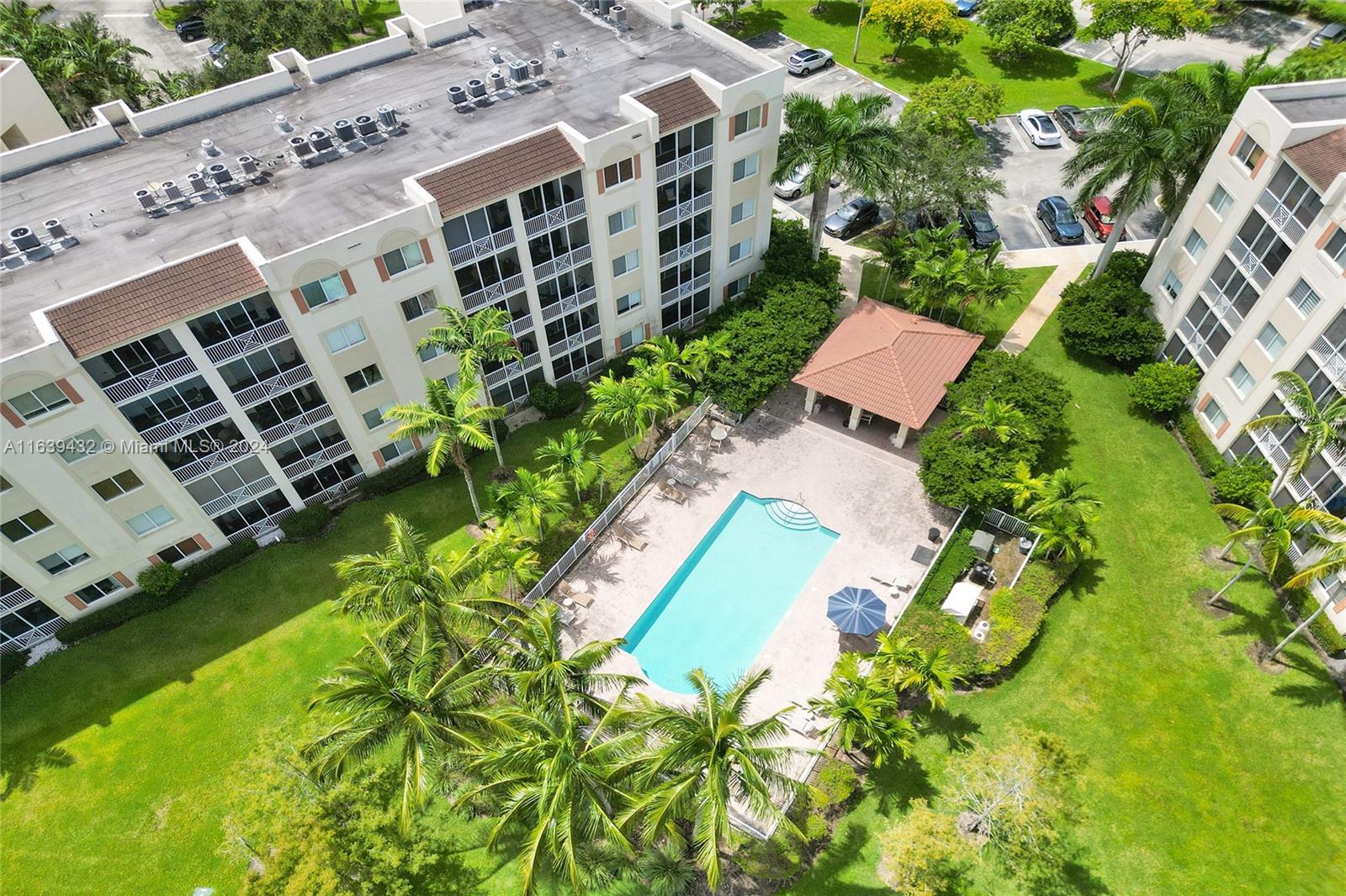 ROYAL POINT AT PALM AIRE - Residential
