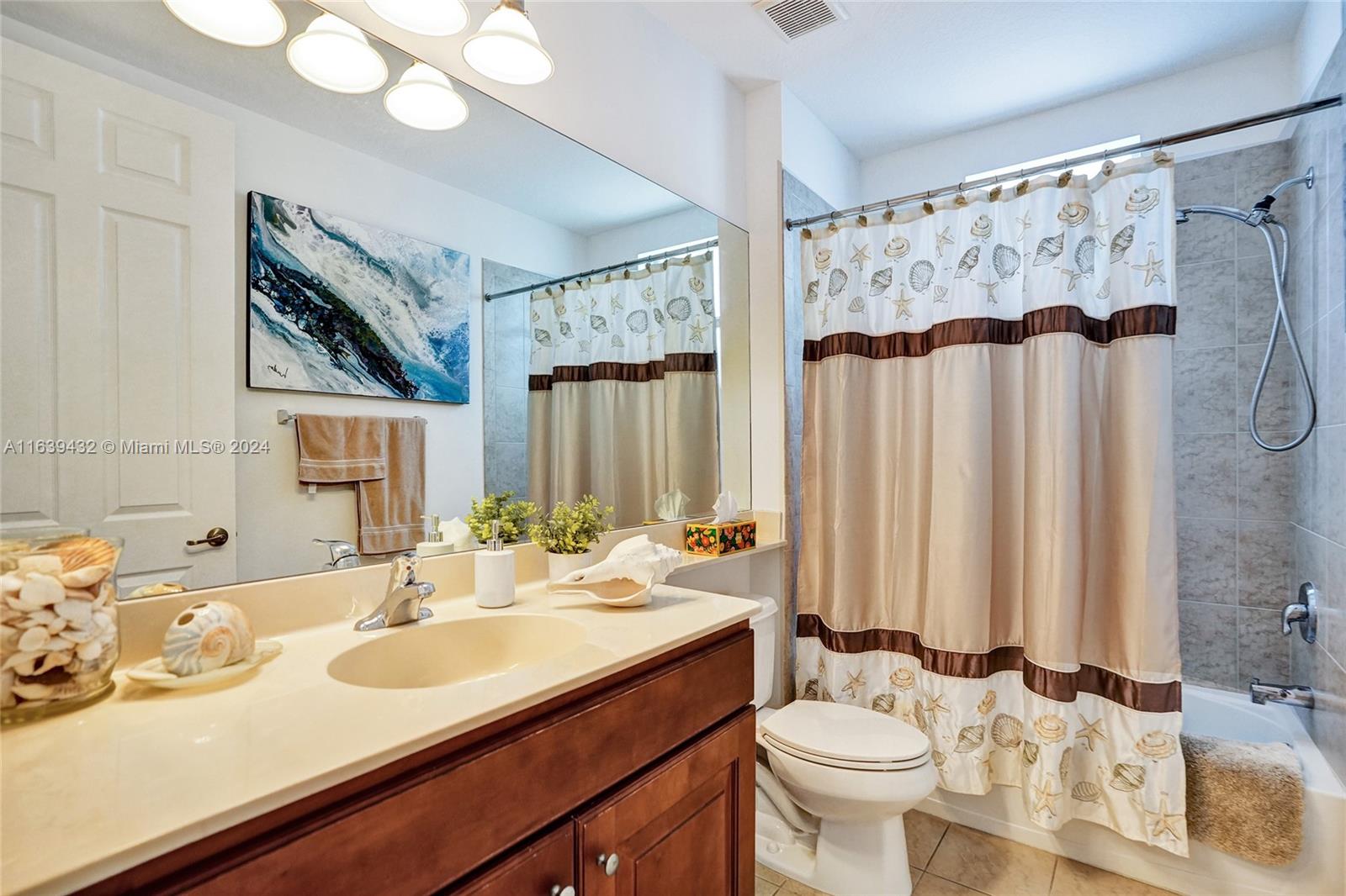 ROYAL POINT AT PALM AIRE - Residential