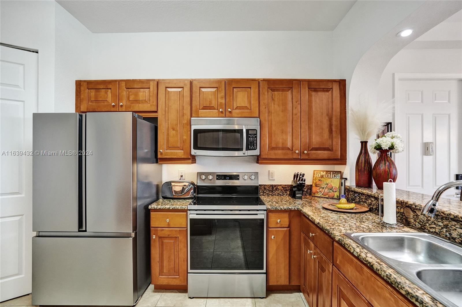 ROYAL POINT AT PALM AIRE - Residential