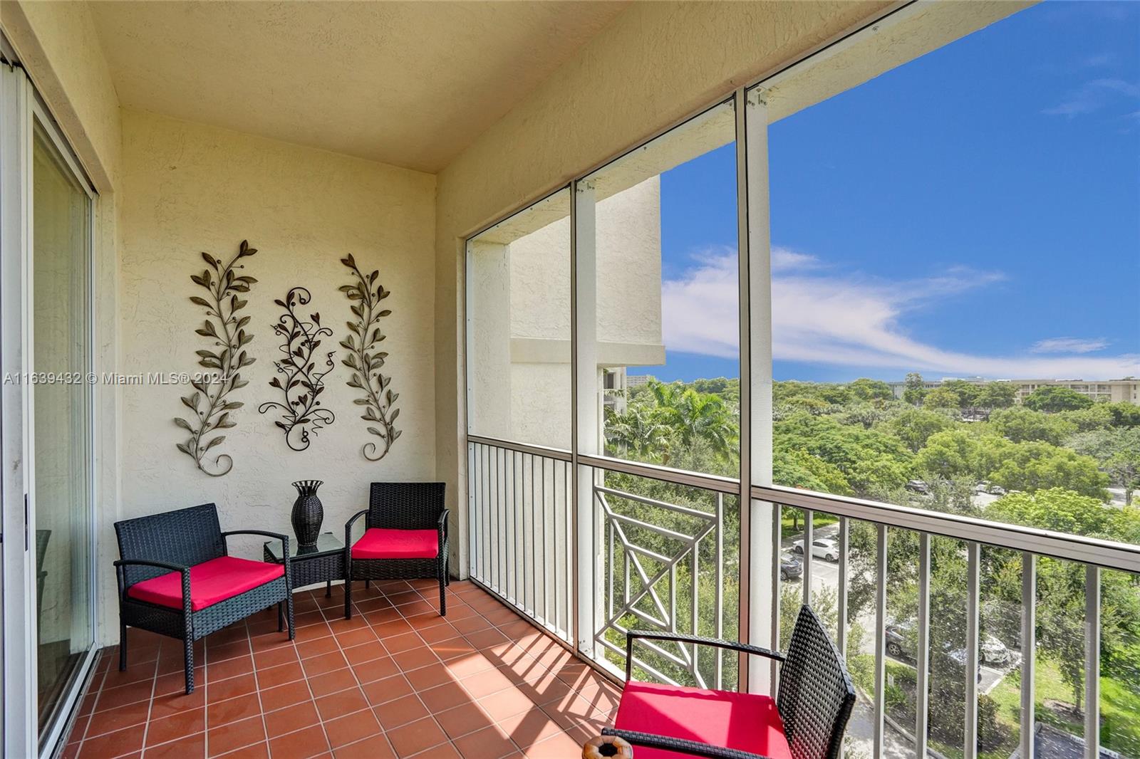 ROYAL POINT AT PALM AIRE - Residential