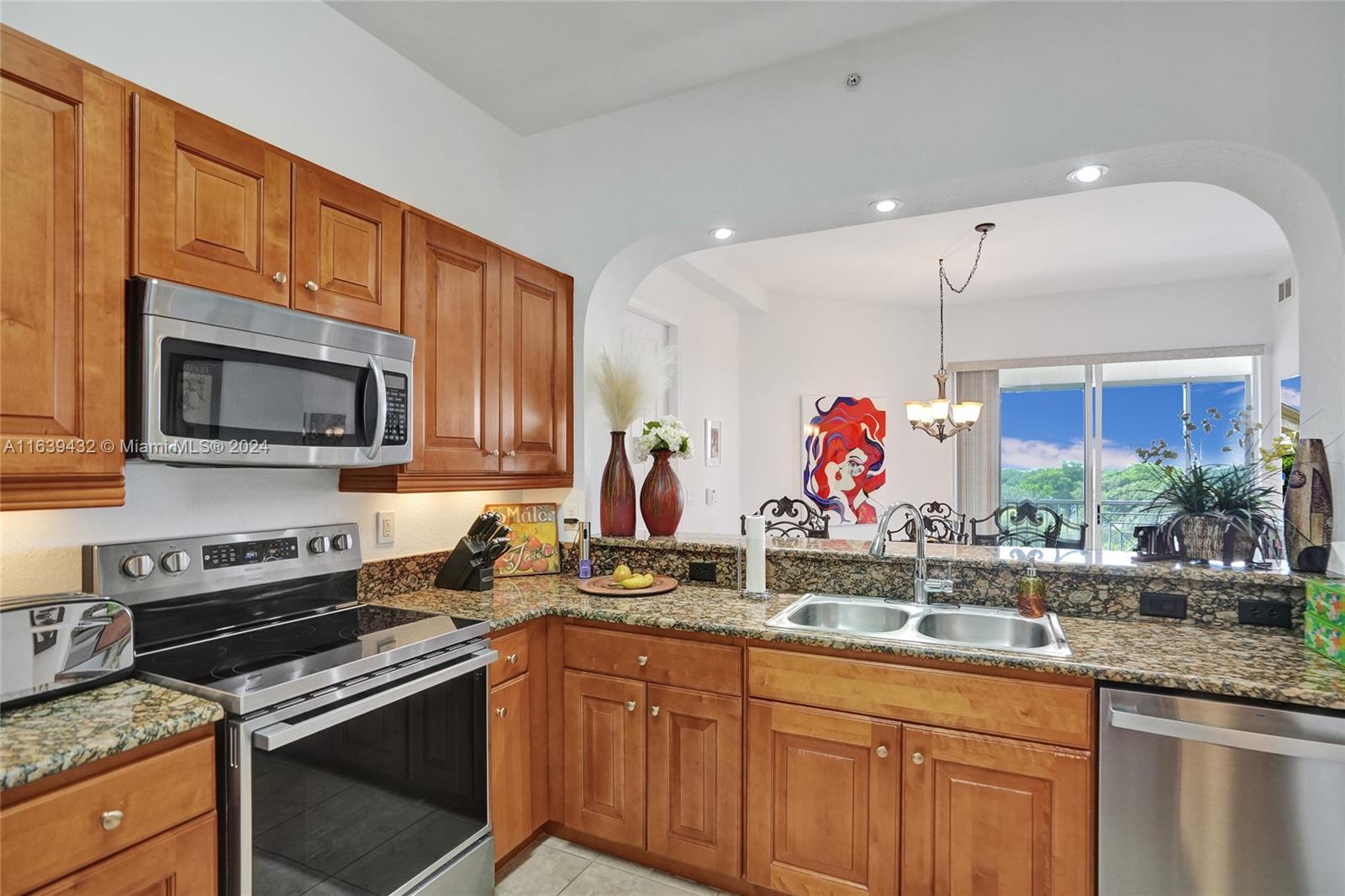 ROYAL POINT AT PALM AIRE - Residential