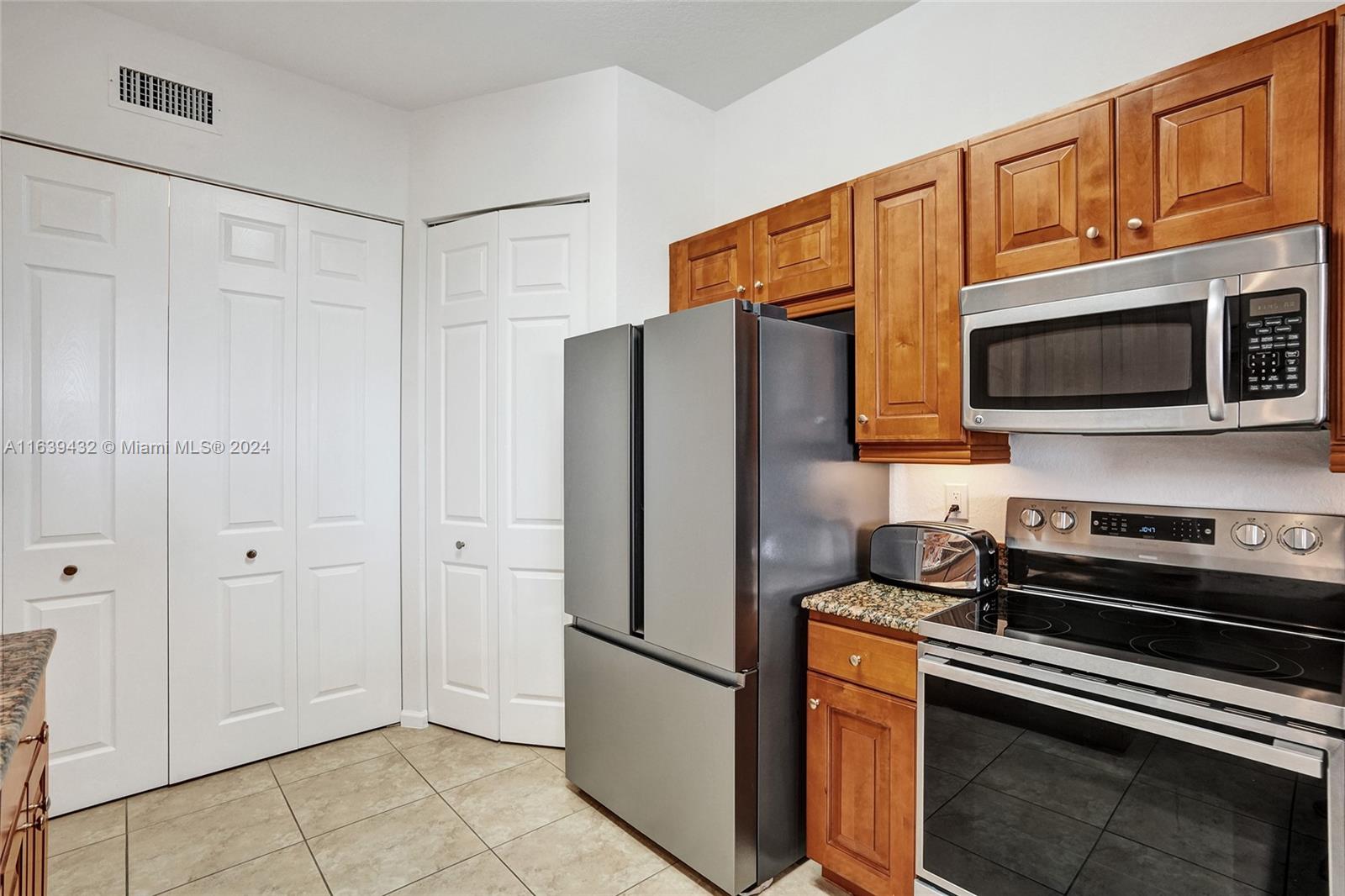 ROYAL POINT AT PALM AIRE - Residential