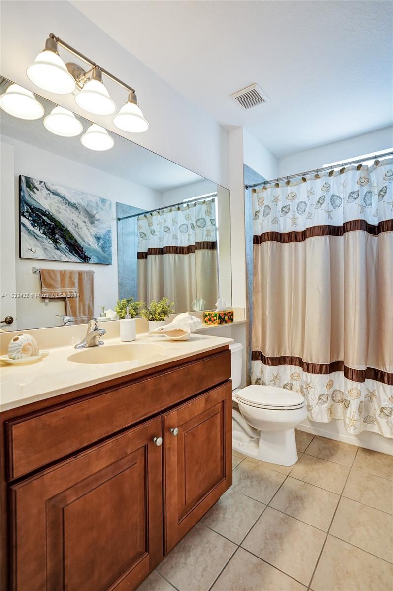ROYAL POINT AT PALM AIRE - Residential