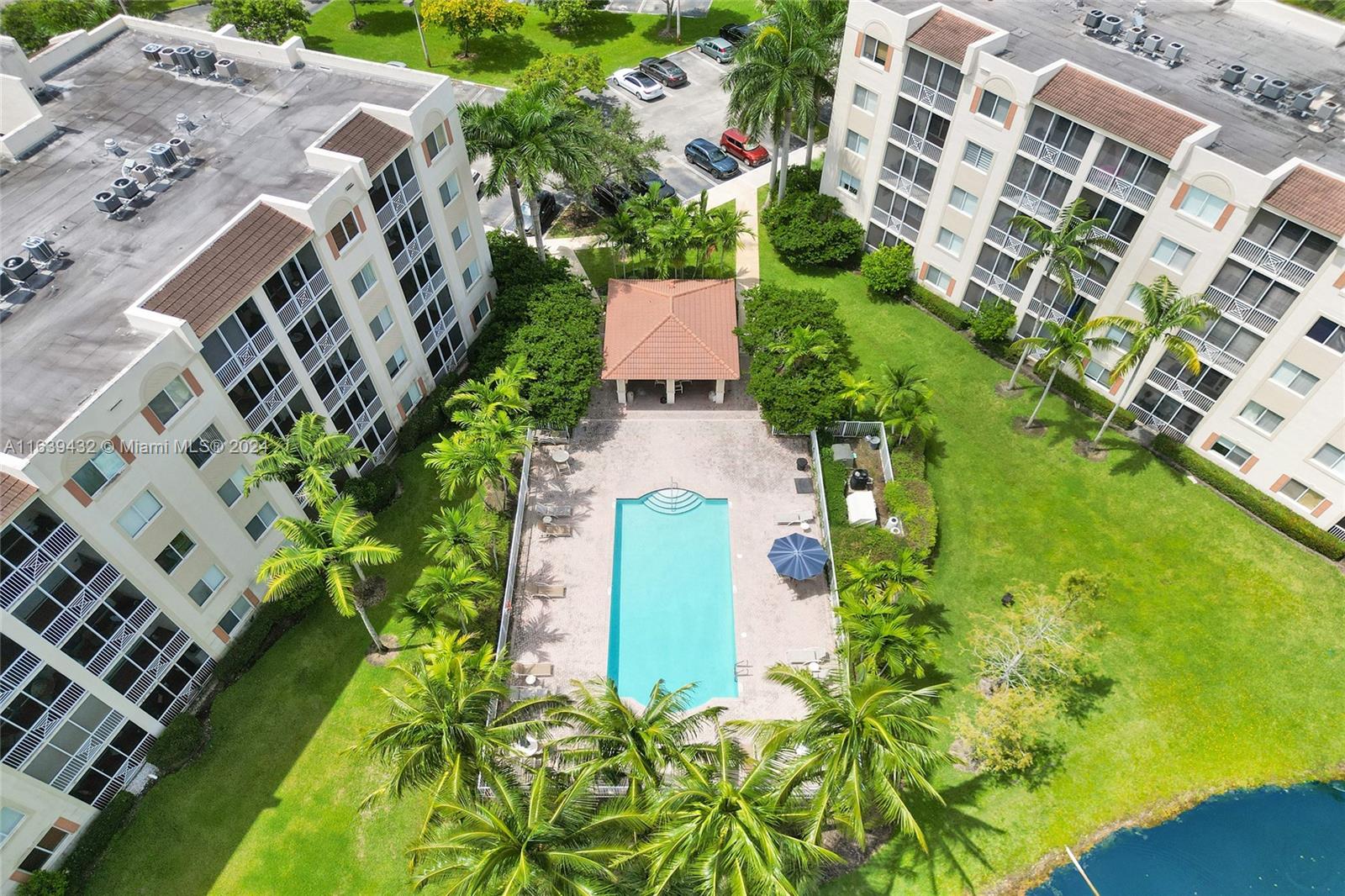 ROYAL POINT AT PALM AIRE - Residential