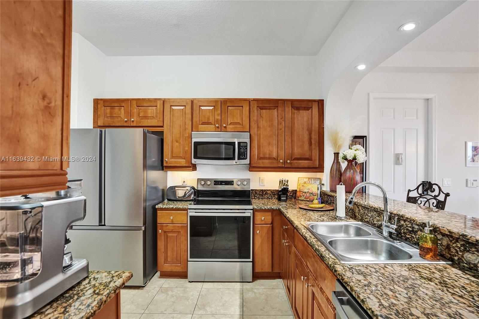 ROYAL POINT AT PALM AIRE - Residential