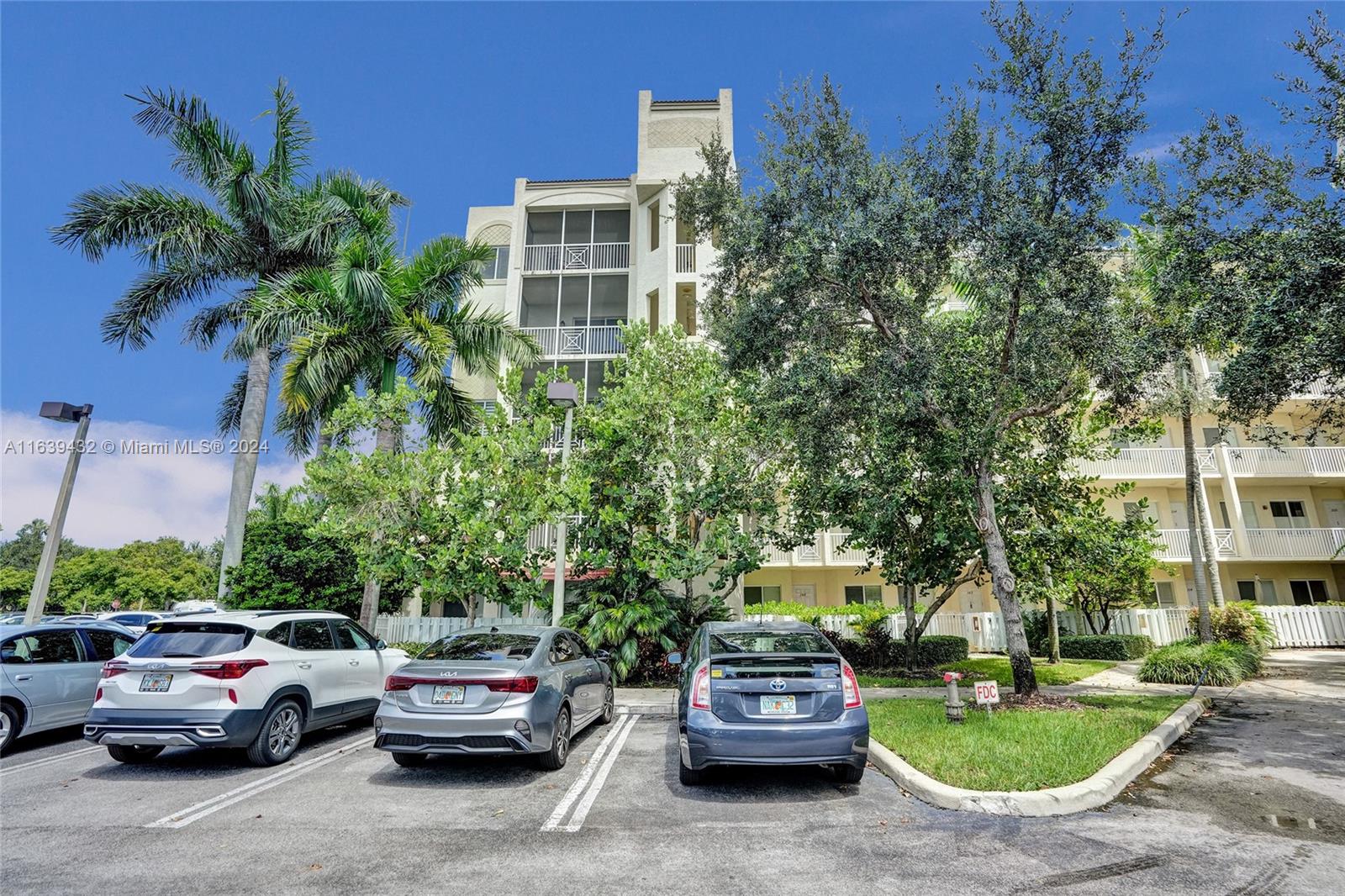 ROYAL POINT AT PALM AIRE - Residential