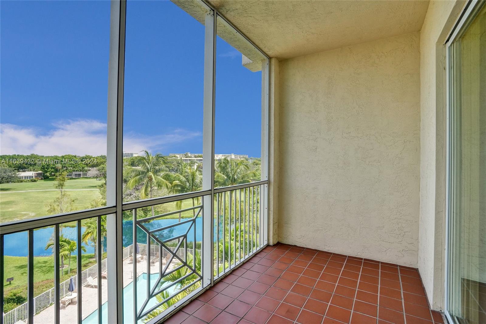 ROYAL POINT AT PALM AIRE - Residential