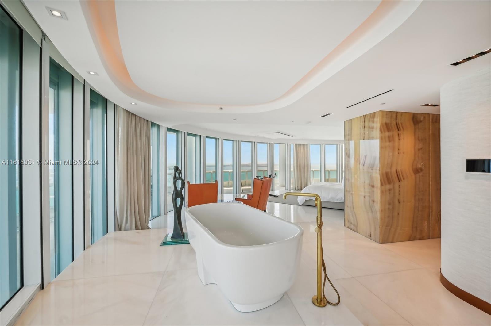 SANTA MARIA CONDO - Residential