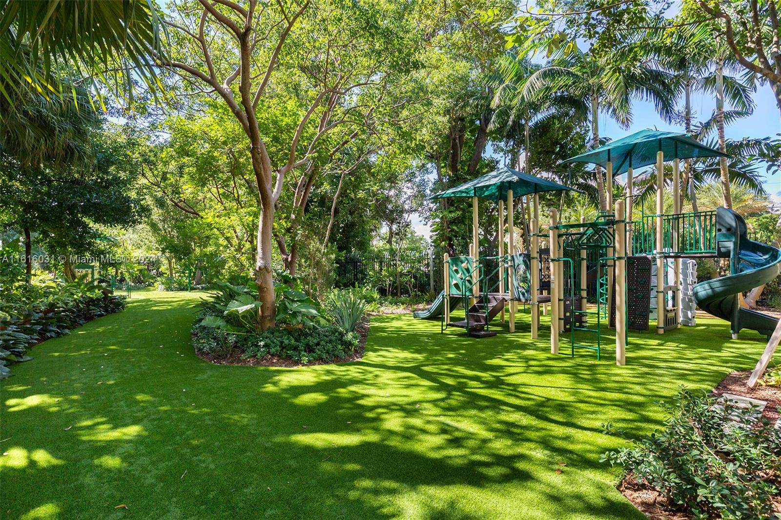 SANTA MARIA CONDO - Residential