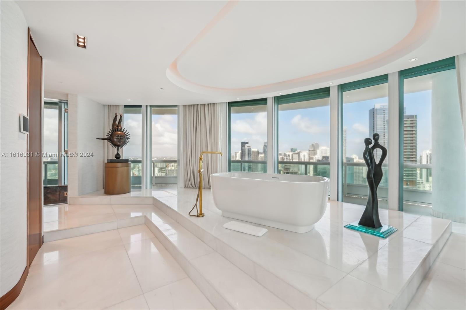 SANTA MARIA CONDO - Residential