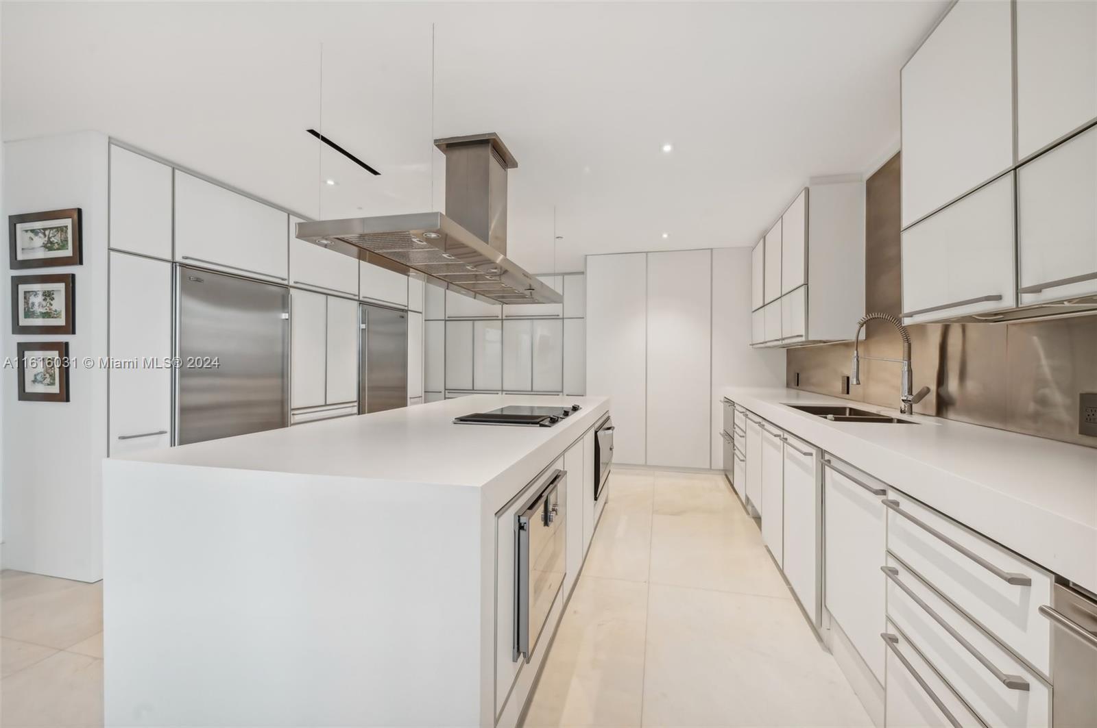 SANTA MARIA CONDO - Residential