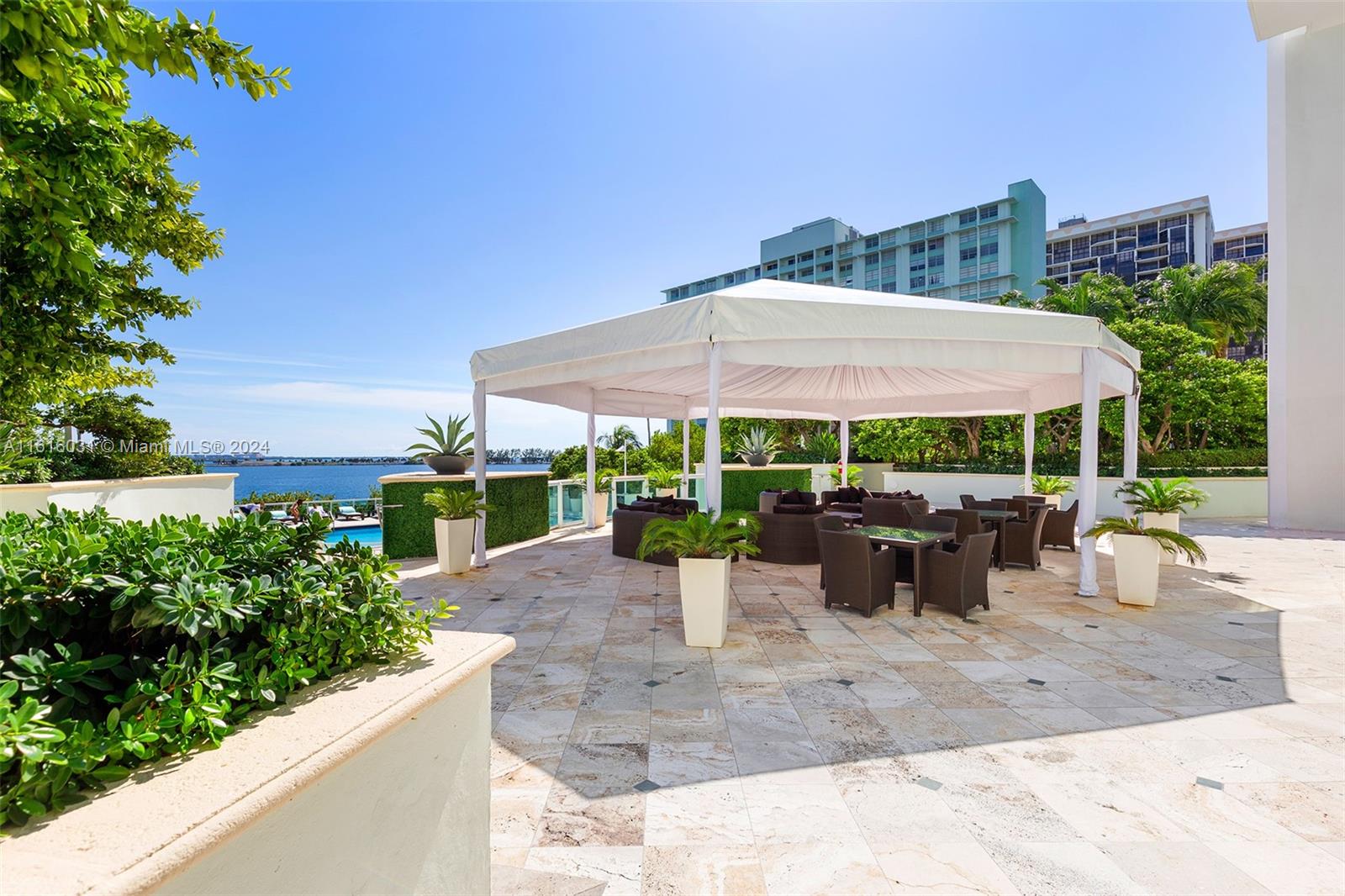 SANTA MARIA CONDO - Residential