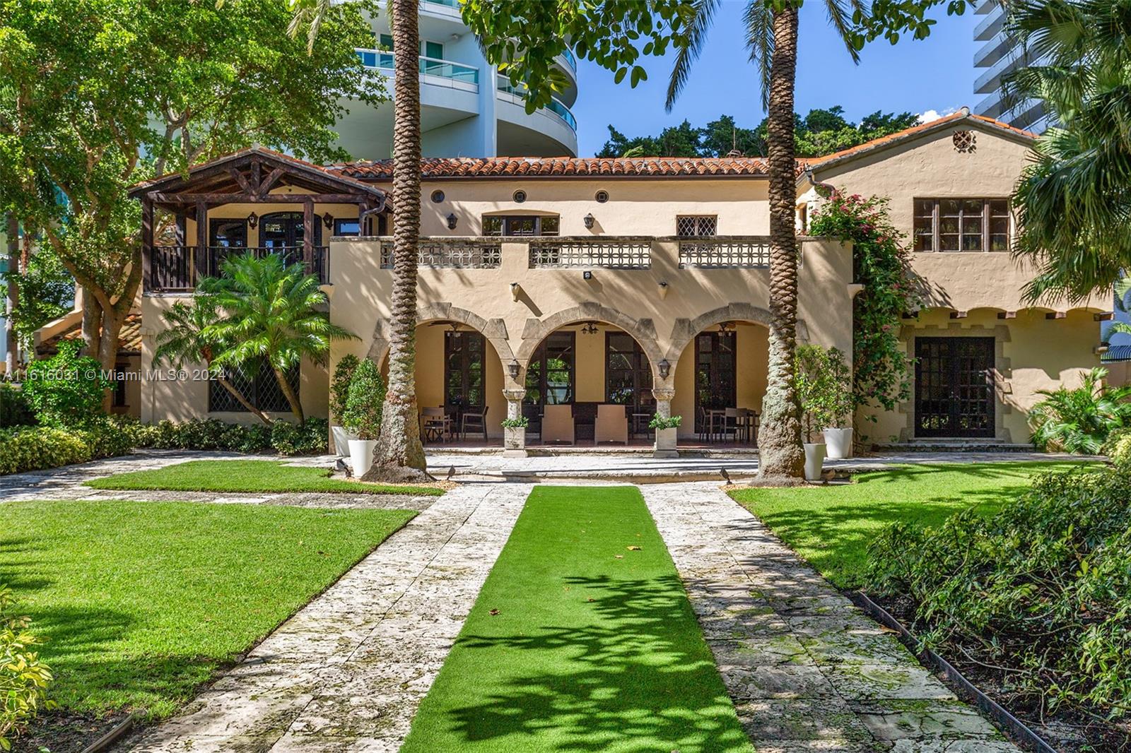 SANTA MARIA CONDO - Residential