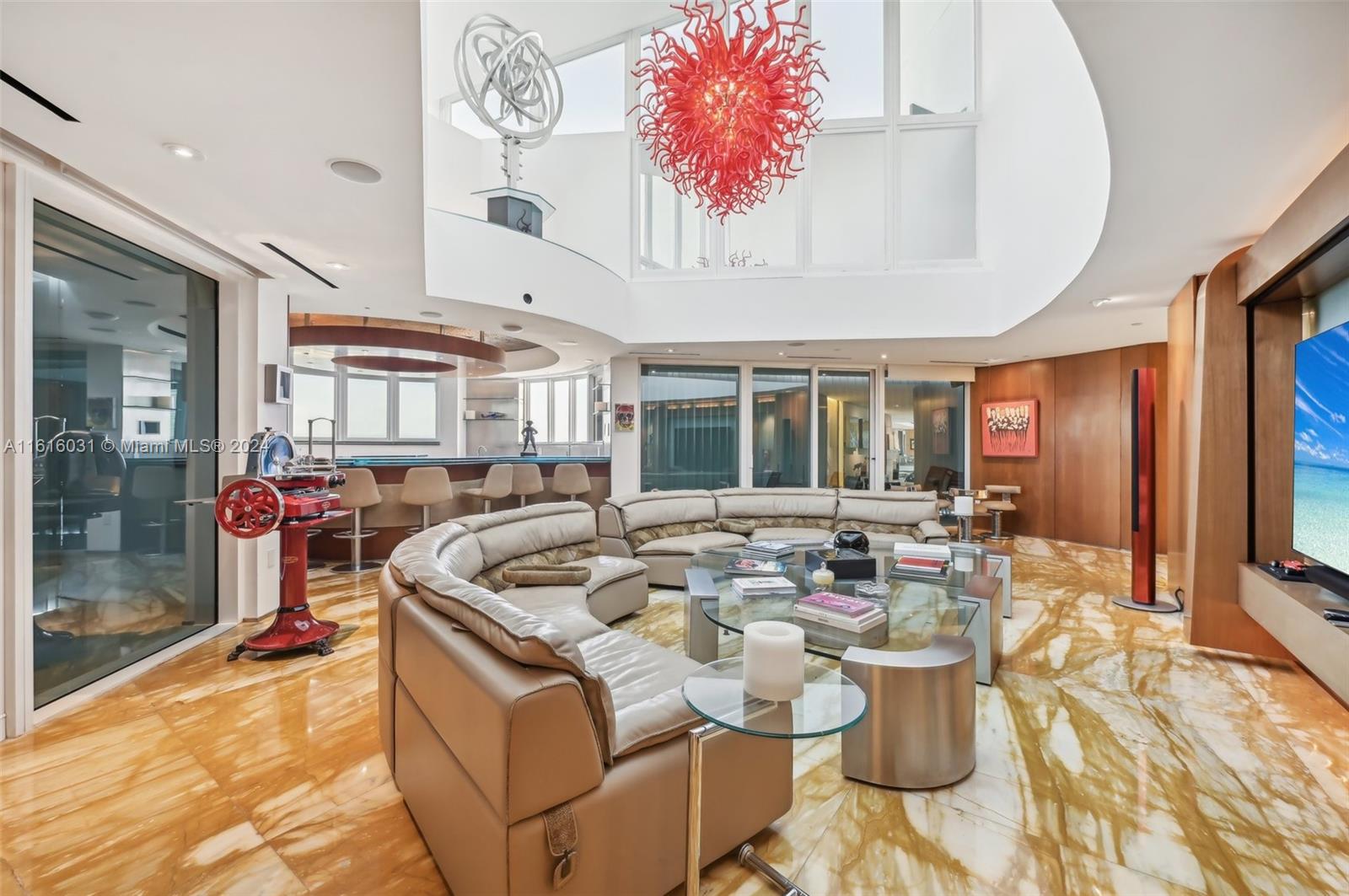 SANTA MARIA CONDO - Residential