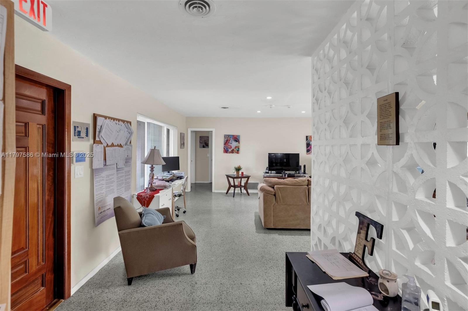 SNAPPER CREEK PARK UNIT N - Residential